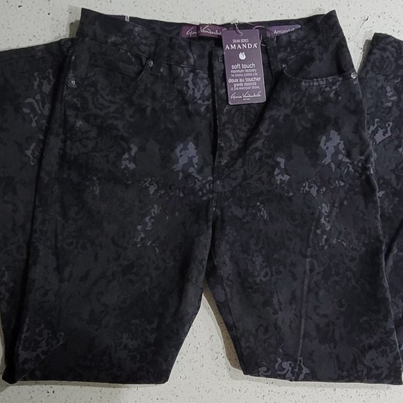 Gloria Vanderbilt Original Slimming Jeans Amanda Black Layered Stencils Denim - Picture 2 of 8